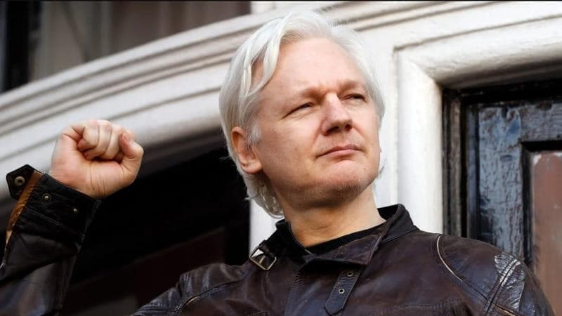 “Hacking Justice: Julian Assange” il 13 febbraio al teatro Ferrara OFF