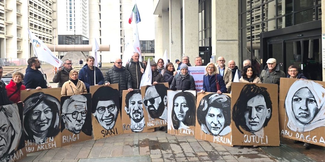 Sciopero giornalisti, presidio dell’Aser davanti alla sede della Regione. E’ intervenuto anche il presidente de Pascale